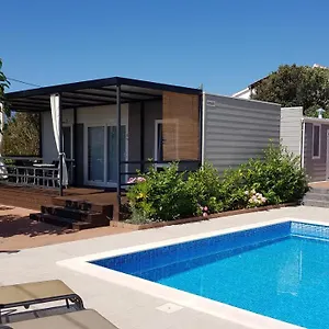 Dom wakacyjny Mobile Homes Suha Punta, Kampor